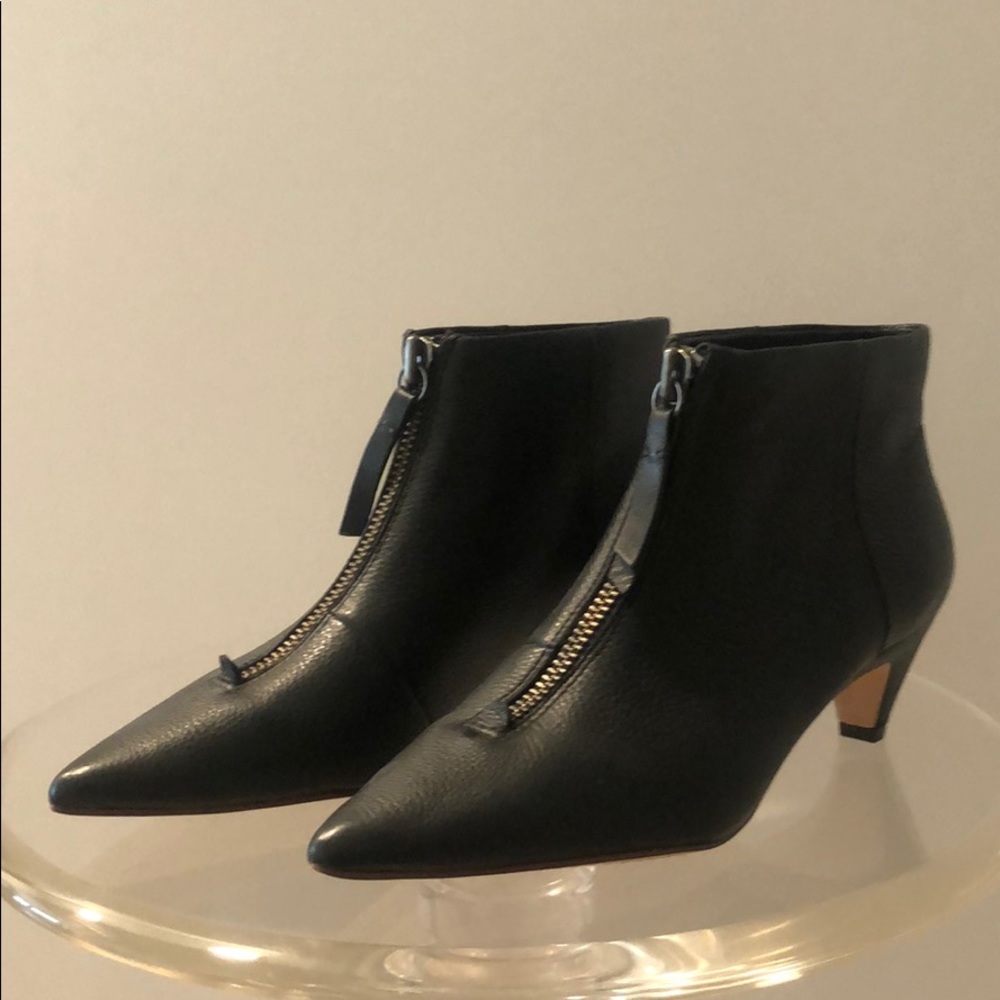 Brand New Splendid black booties